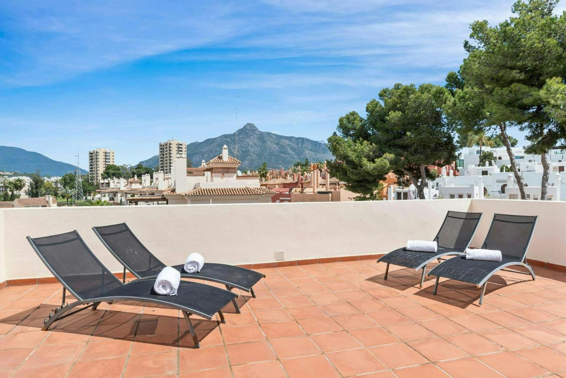 Lujo Entre Golf Sol Y Puerto Banus Marbella