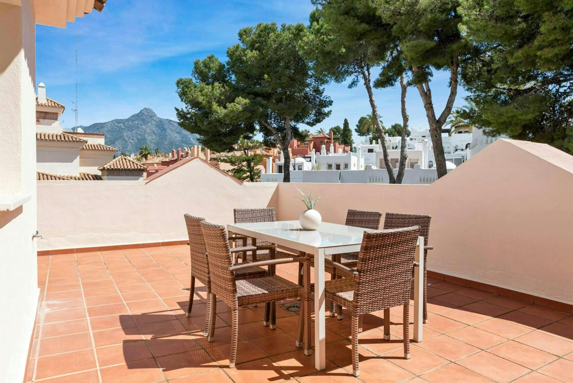 Lujo Entre Golf Sol Y Puerto Banus Marbella